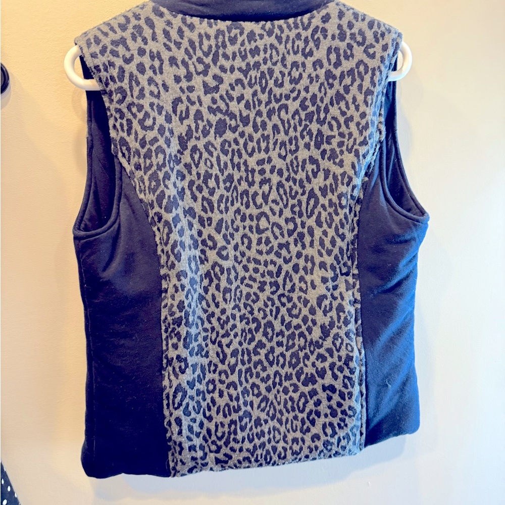 Navy blue and gray Leopard Print insulated vest